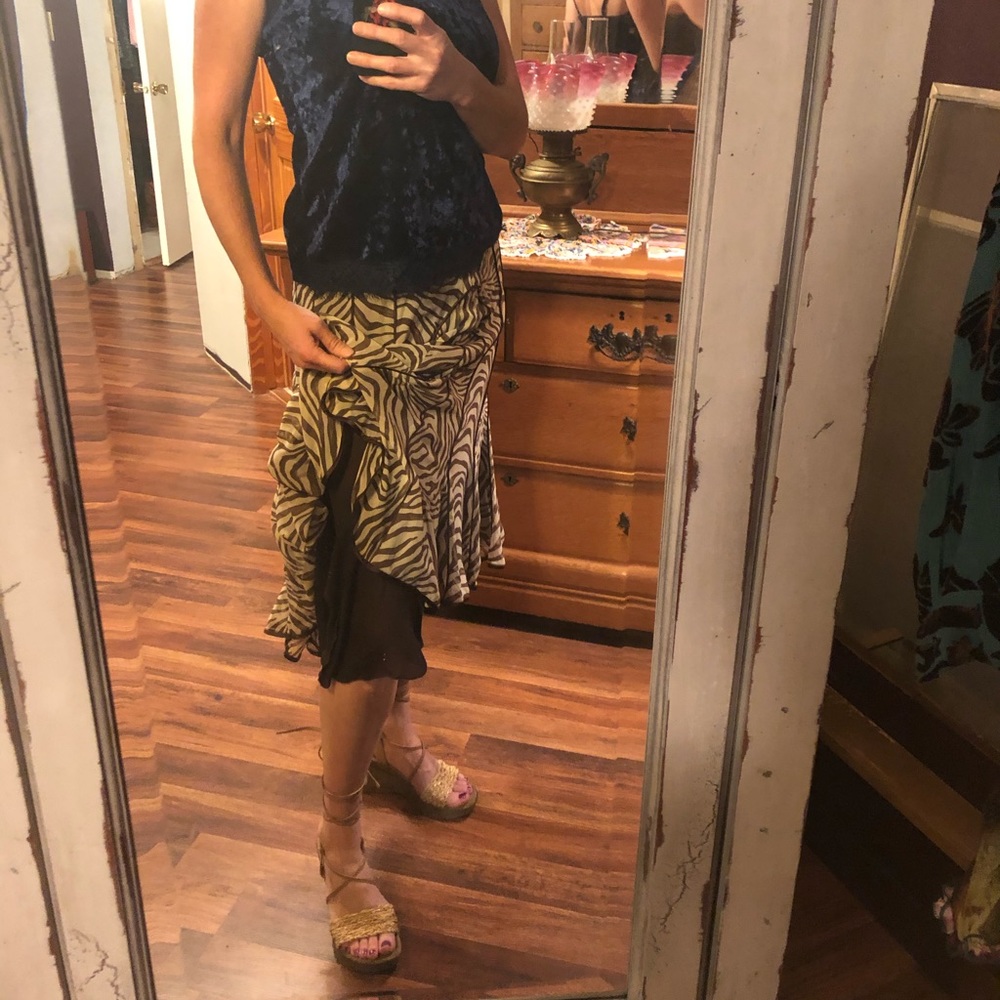 100% silk skirt with polyester lining